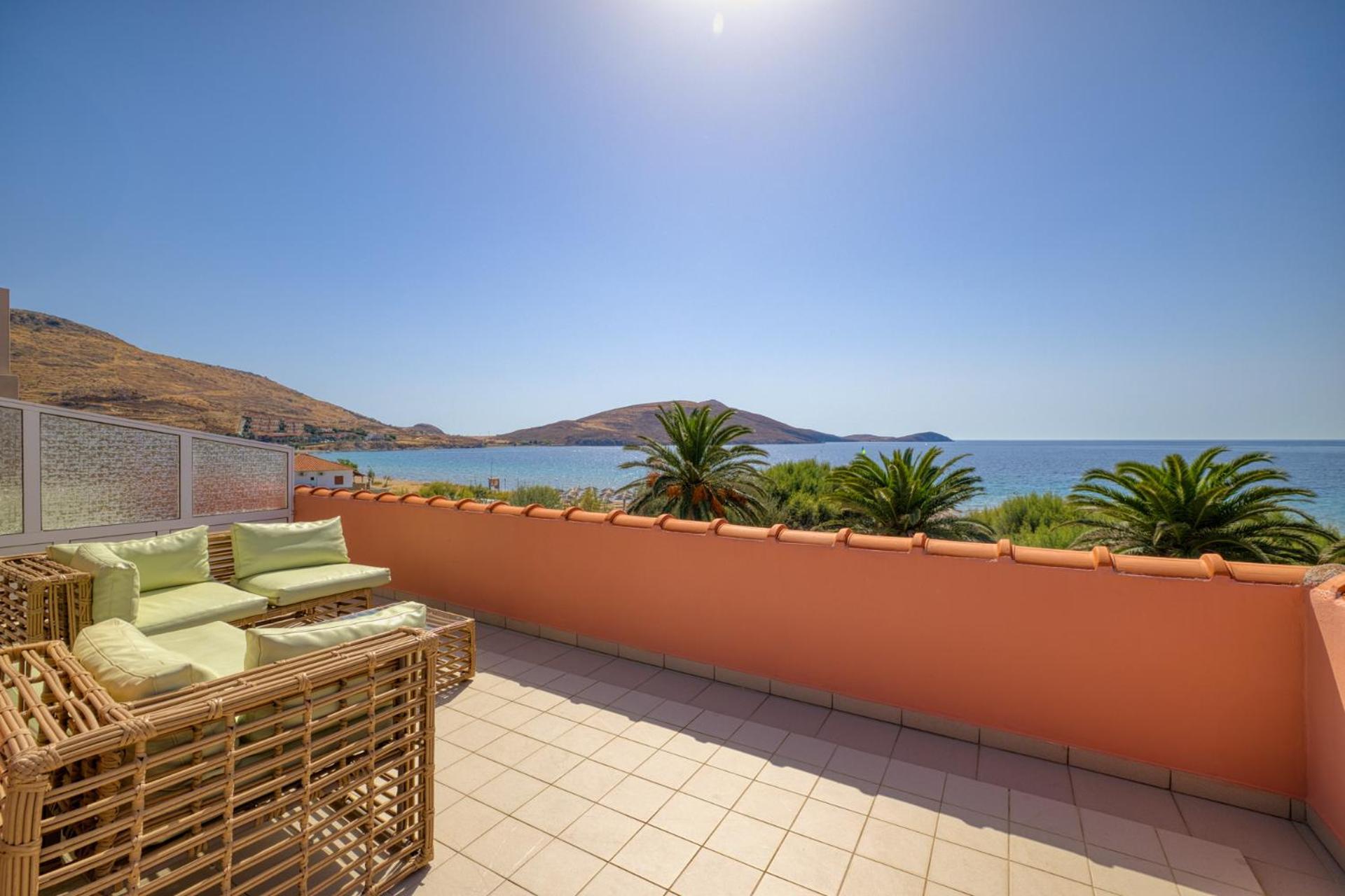 Platy Beach Hotel Экстерьер фото