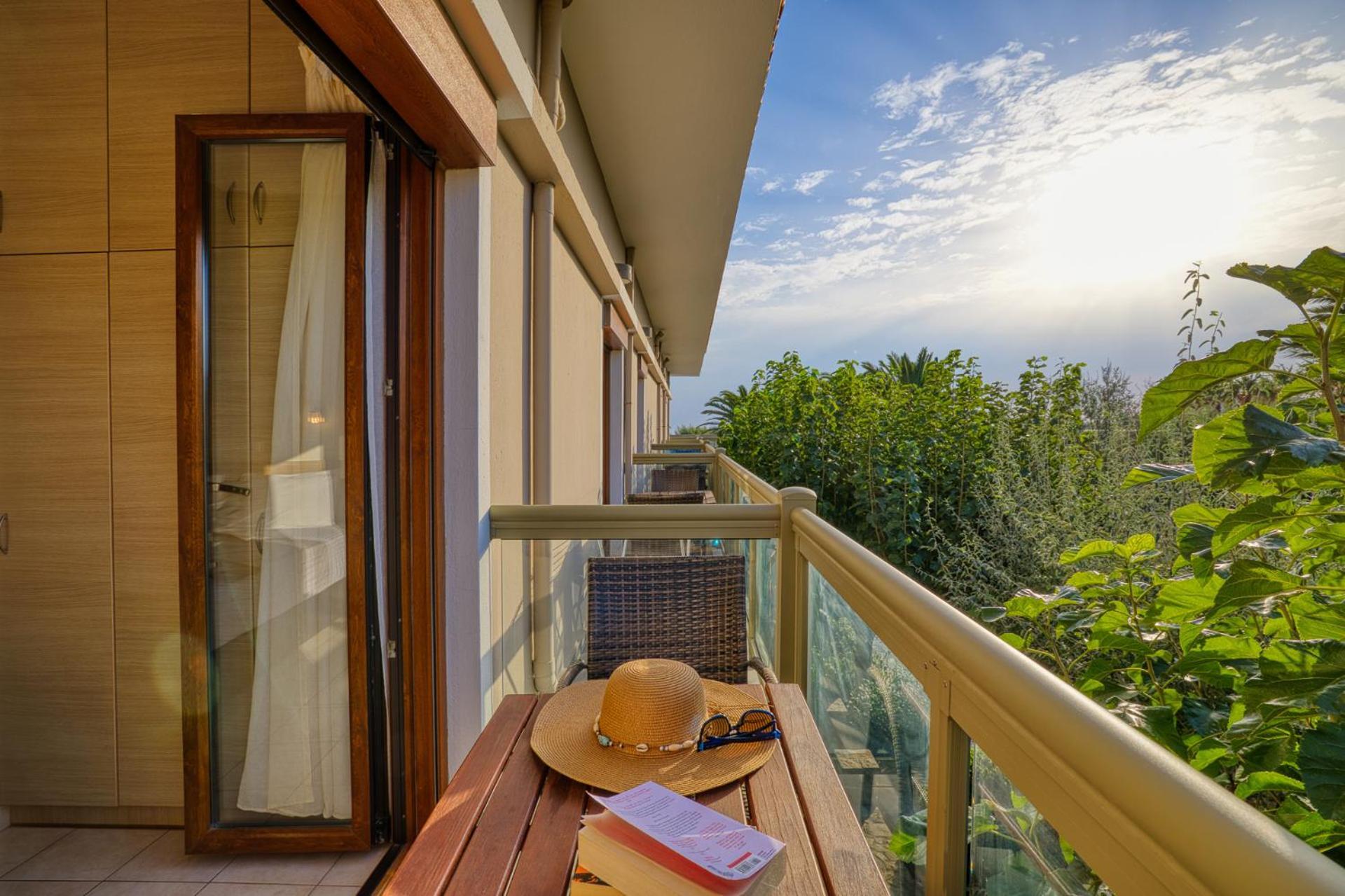 Platy Beach Hotel Экстерьер фото
