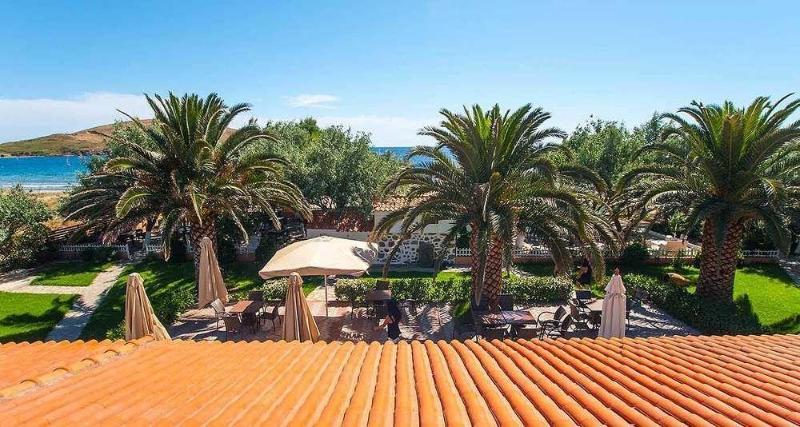 Platy Beach Hotel Экстерьер фото